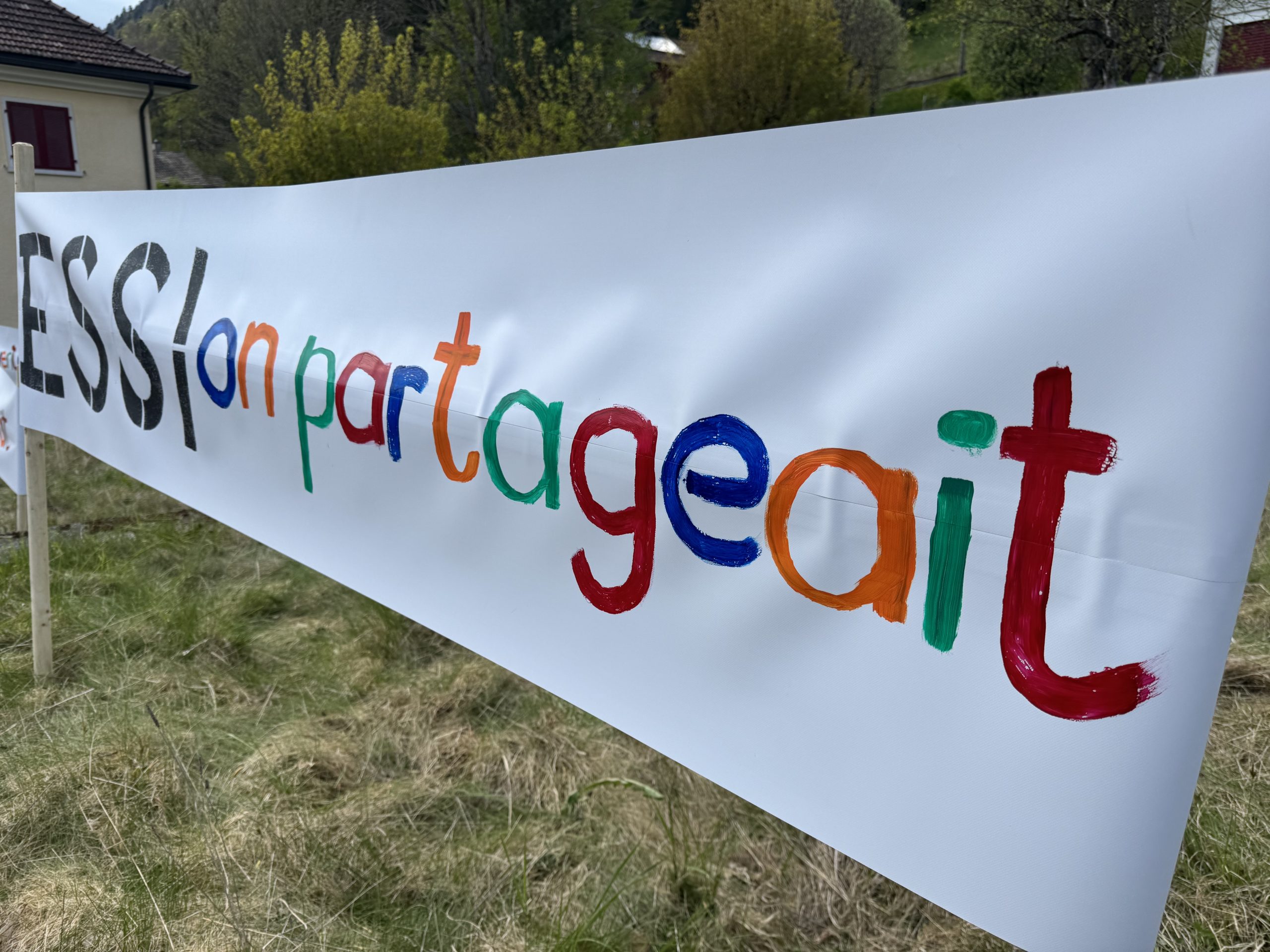 banderolle ESSI ON PARTAGEAIT